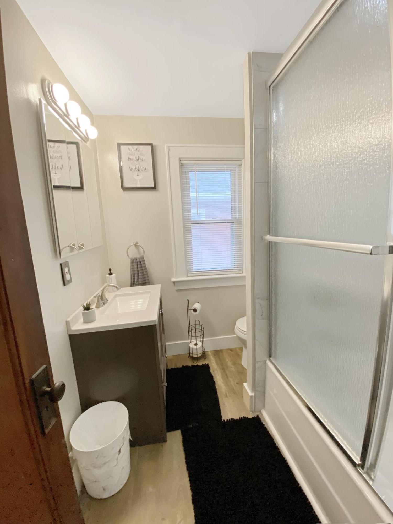 Lux 3Br, Steps From Airport, U Of R & Grocery Stores Rochester Zewnętrze zdjęcie